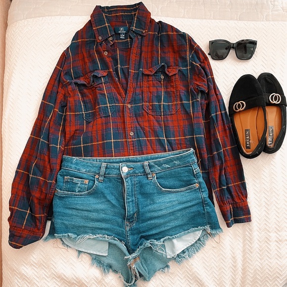 Falling for flannels! - Picture 2 of 2